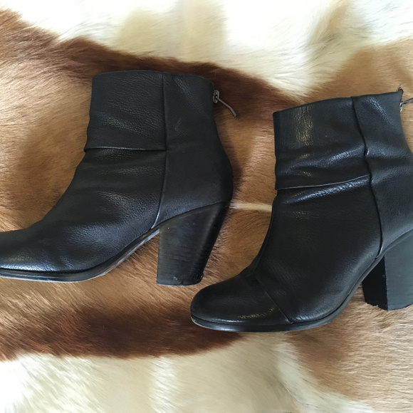 Shoes - Vince Camuto 'Hadley'/ Dupe to Rag & Bone Newbury!